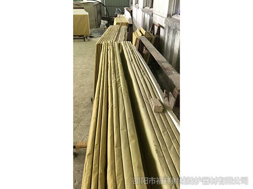 铅玻璃成品堆放区